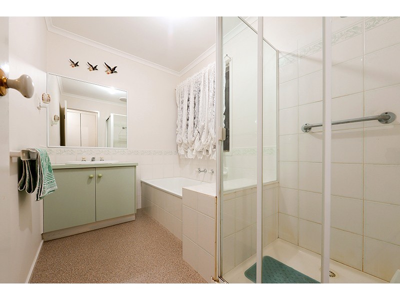 1/24 Aisbett Avenue, Wantirna South VIC 3152