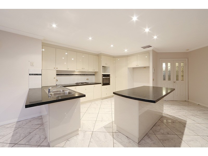 5 Greenview Close, Lysterfield South VIC 3156