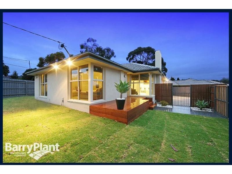 11 Lakeview Avenue, Rowville VIC 3178