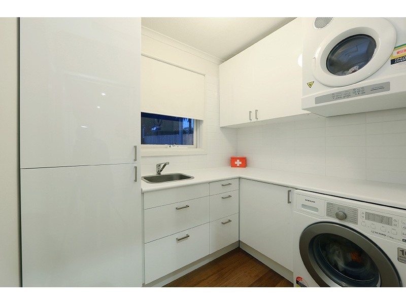 11 Lakeview Avenue, Rowville VIC 3178