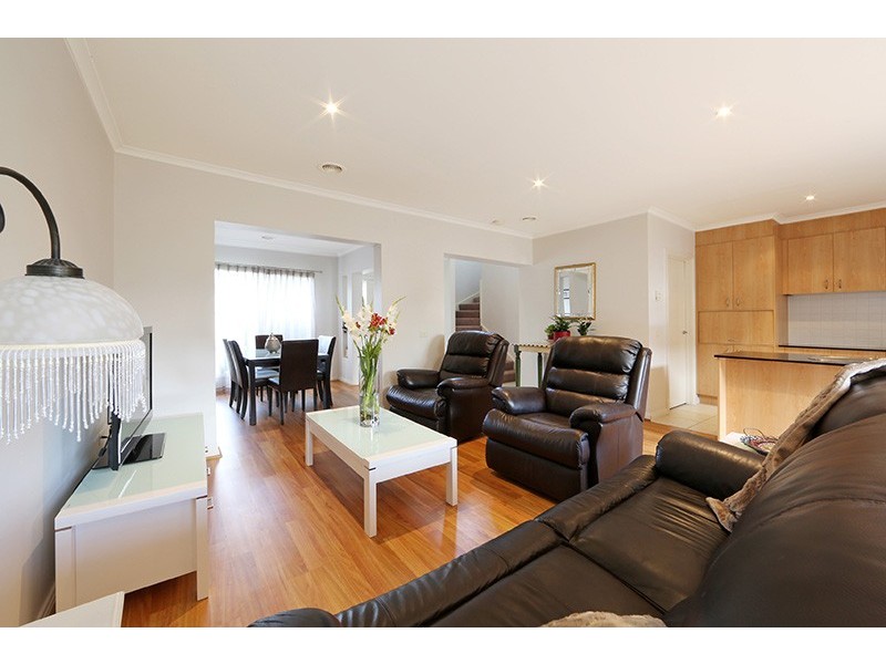 128 Sovereign Manors Crescent, Rowville VIC 3178