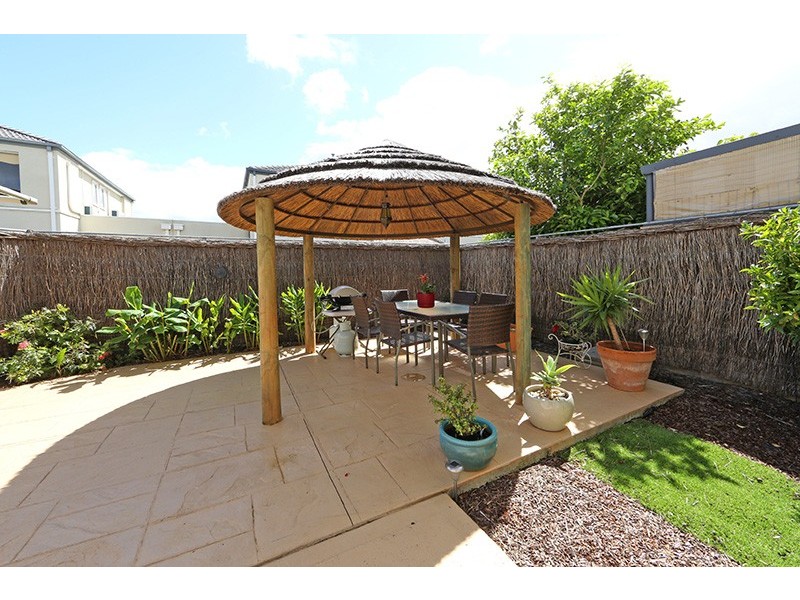 128 Sovereign Manors Crescent, Rowville VIC 3178