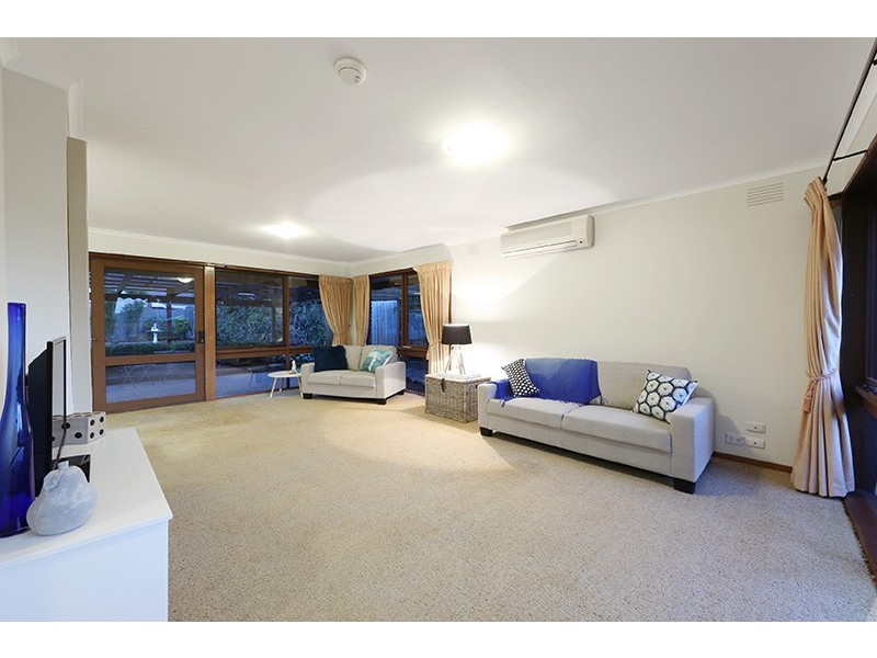 41 Taupo Crescent, Rowville VIC 3178