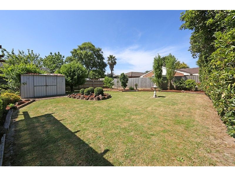 41 Taupo Crescent, Rowville VIC 3178