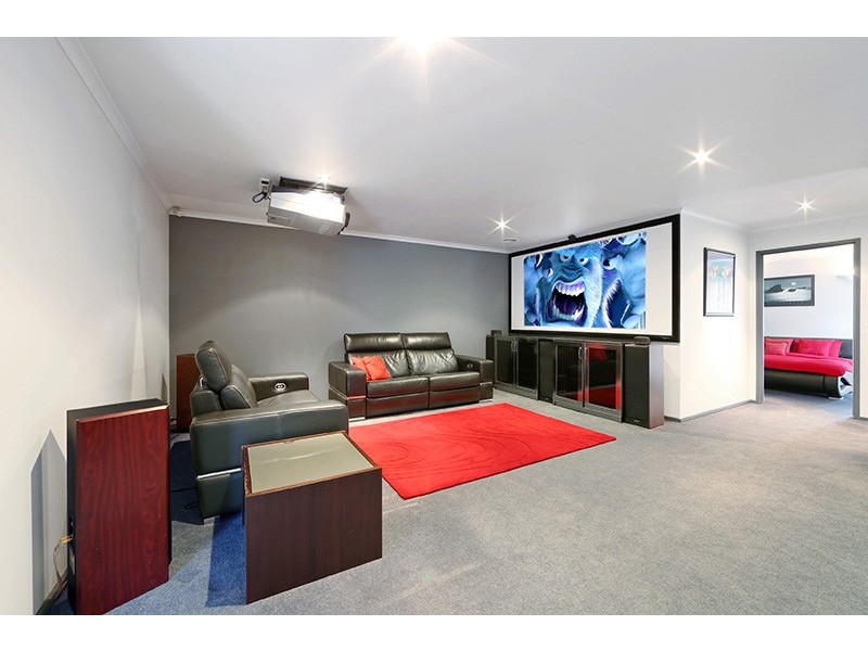 6 The Fairway, Rowville VIC 3178