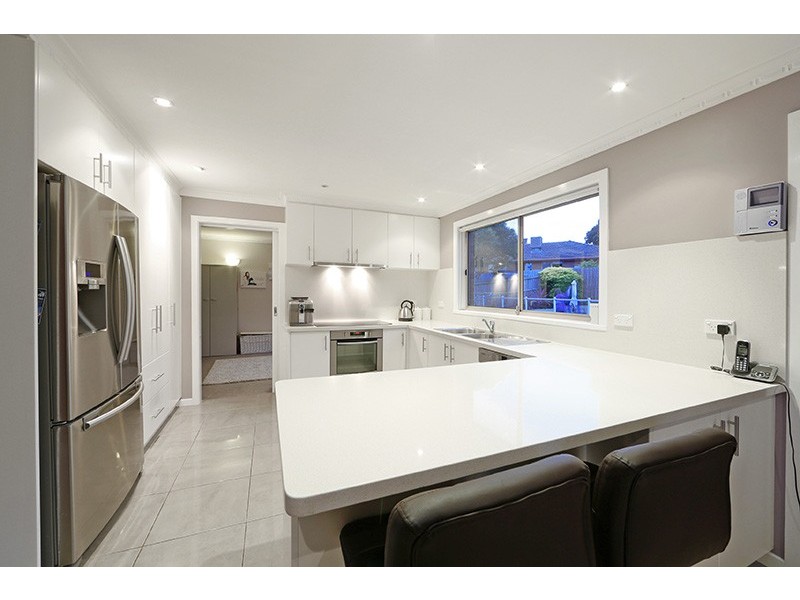 2 Frieda Court, Ferntree Gully VIC 3156