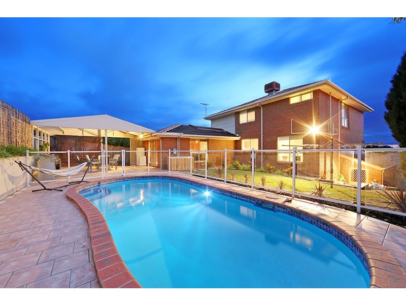 2 Frieda Court, Ferntree Gully VIC 3156