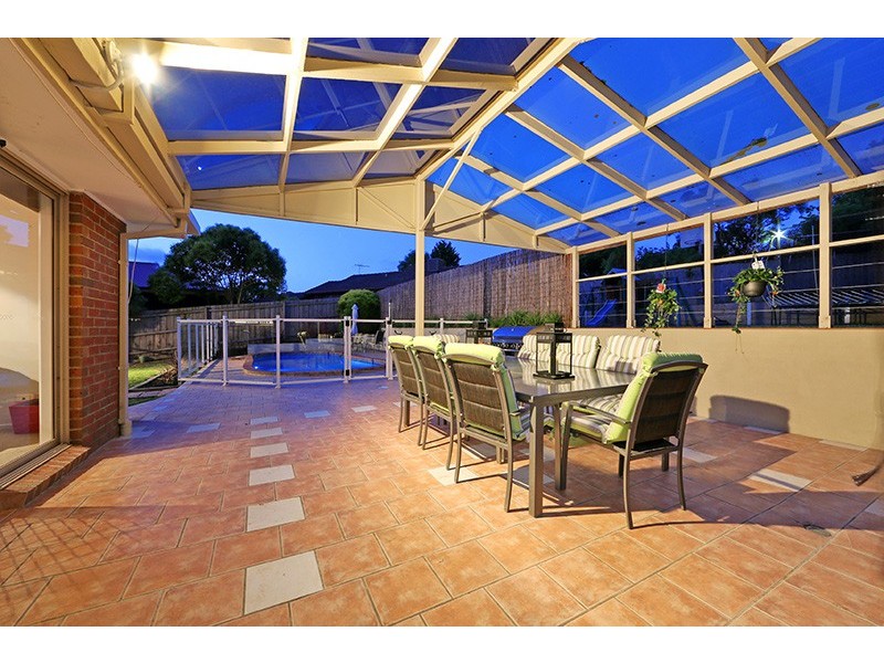 2 Frieda Court, Ferntree Gully VIC 3156