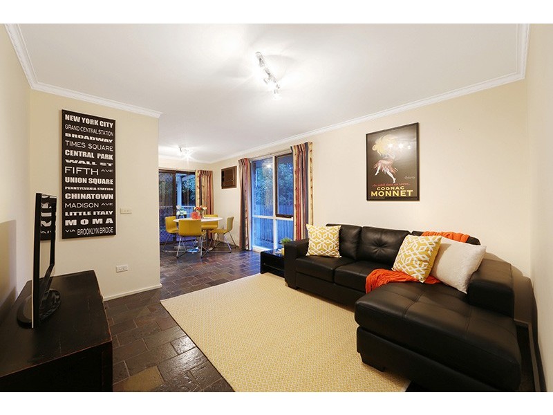 14 Shady Grove, Rowville VIC 3178