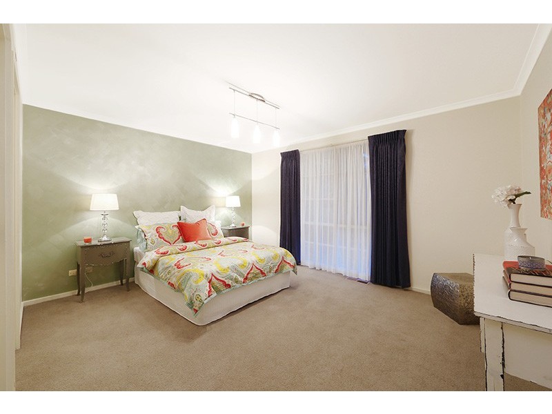 14 Shady Grove, Rowville VIC 3178