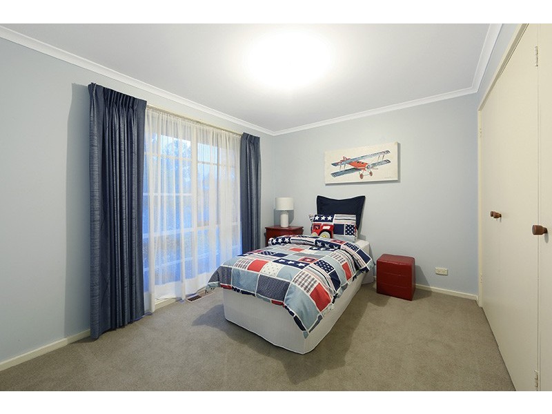 14 Shady Grove, Rowville VIC 3178