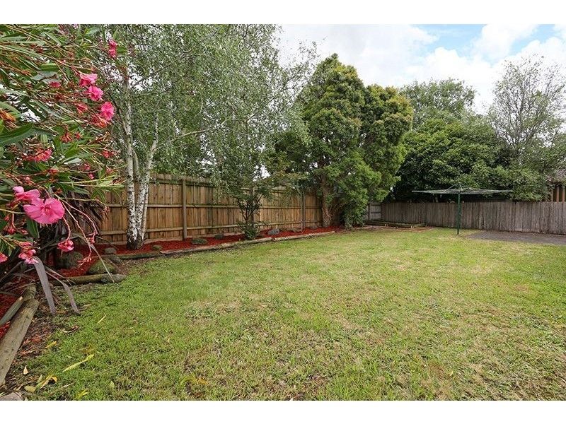 14 Shady Grove, Rowville VIC 3178