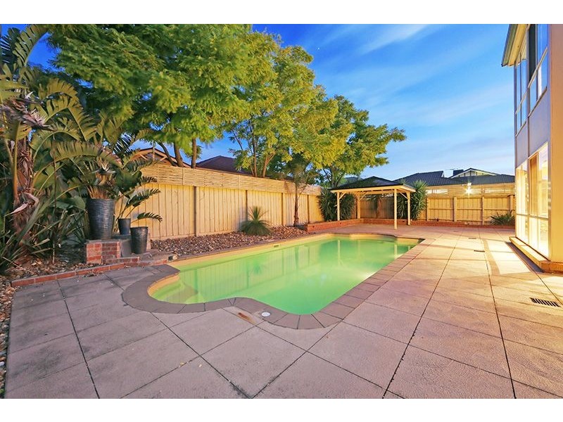 4 Faldo Court, Rowville VIC 3178