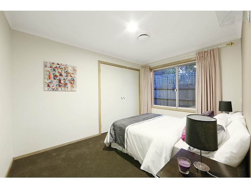 6 Pinehill Drive, Rowville VIC 3178