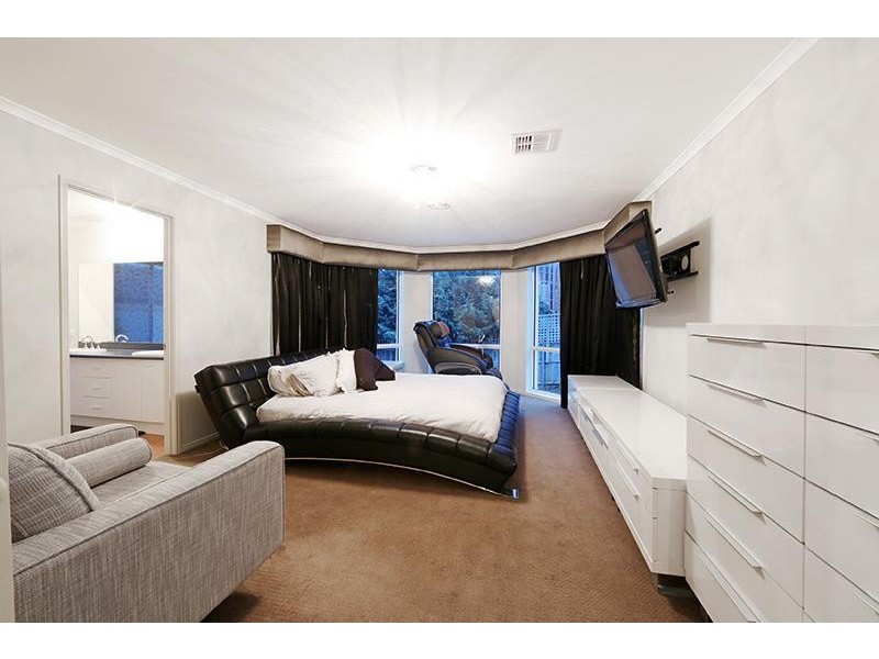 5 Redwood Court, Lysterfield VIC 3156