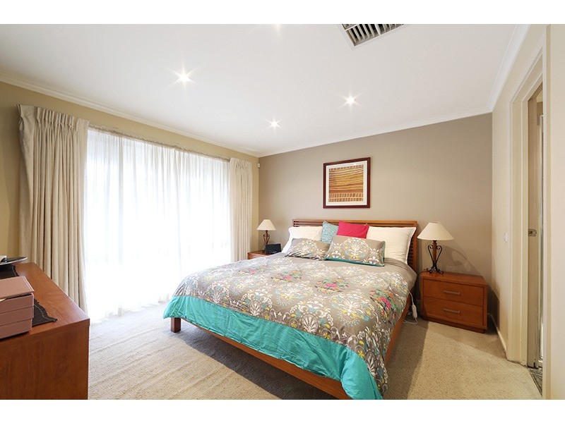 20 Haideh Place, Wantirna South VIC 3152