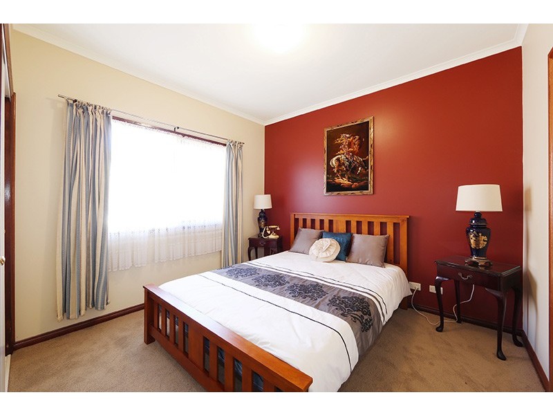 6 Emperor Place, Rowville VIC 3178