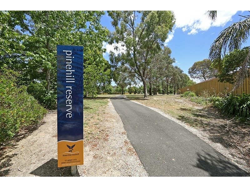 2 Ella Place, Rowville VIC 3178