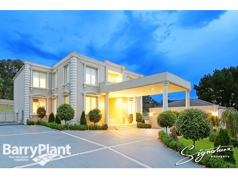 8 Harry Nance Close, Lysterfield VIC 3156