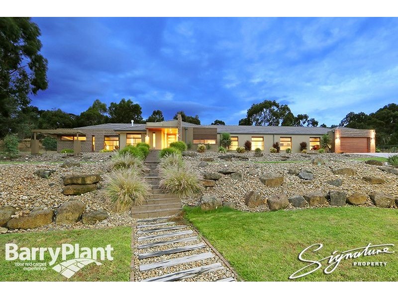 16 Hill Edge Court, Lysterfield South VIC 3156