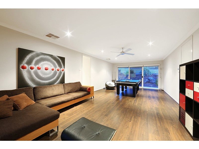 16 Hill Edge Court, Lysterfield South VIC 3156