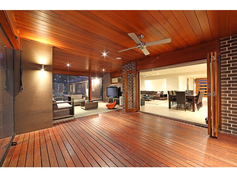 16 Hill Edge Court, Lysterfield South VIC 3156