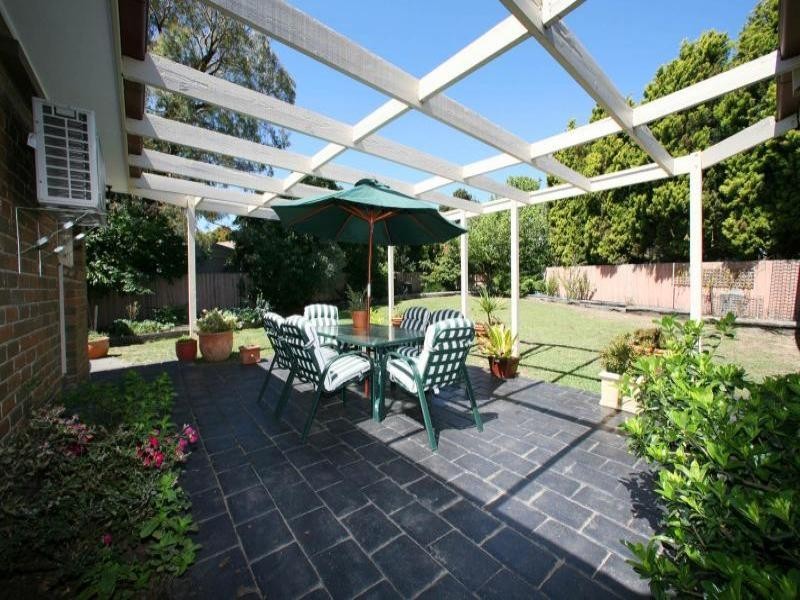 19 Metcalf Crescent, Rowville VIC 3178