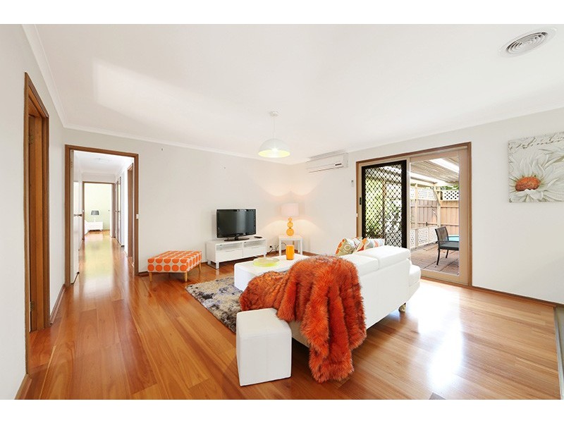 11 Vista Crescent, Rowville VIC 3178