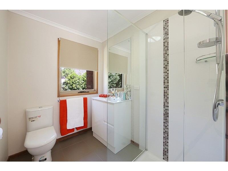 11 Vista Crescent, Rowville VIC 3178