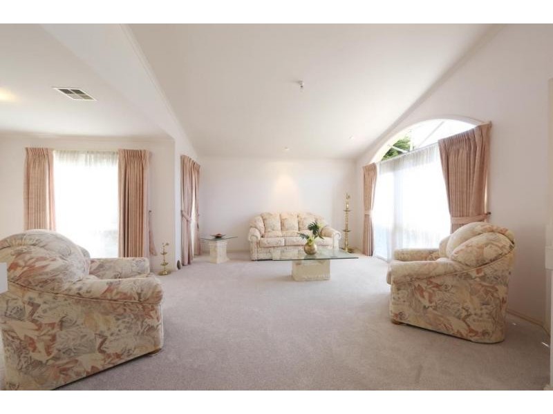 9 Pennycross Court, Rowville VIC 3178