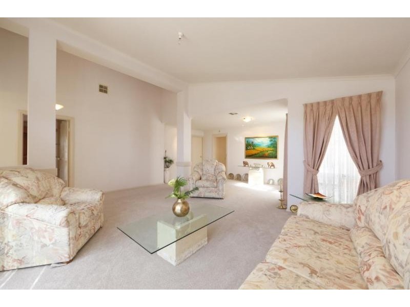 9 Pennycross Court, Rowville VIC 3178