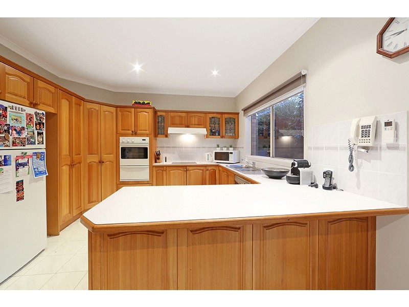 3 Yvette Drive, Rowville VIC 3178