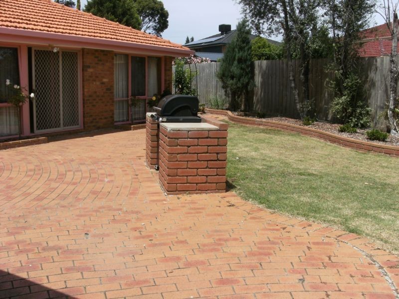 15 Tali Karng Close, Rowville VIC 3178