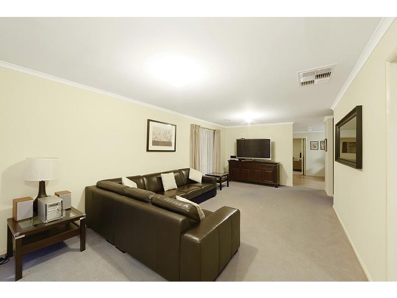 13 Wallingford Place, Rowville VIC 3178