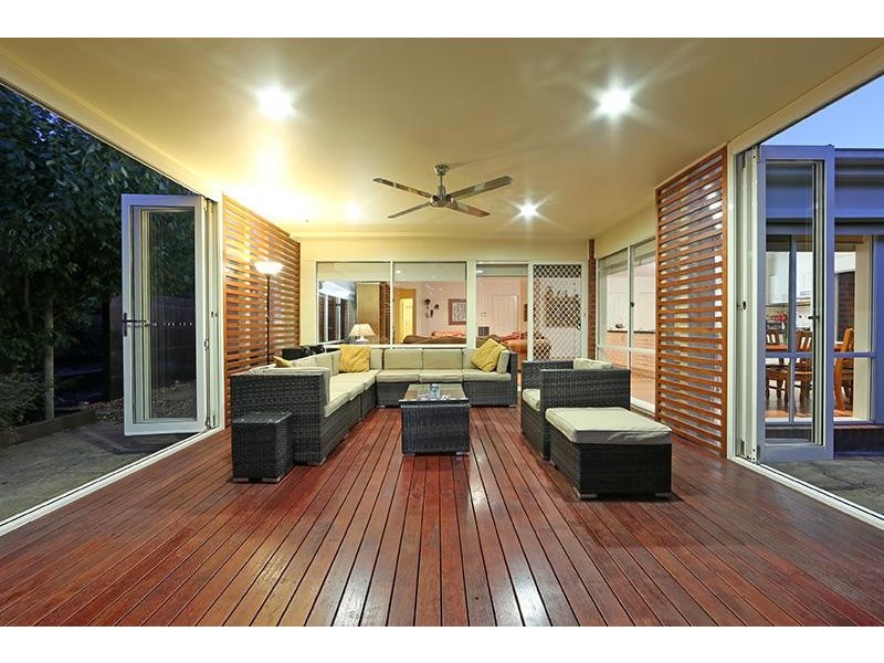 30 Helmsley Avenue, Lysterfield VIC 3156