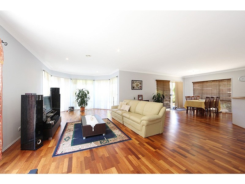 2 Greenhaven Court, Rowville VIC 3178