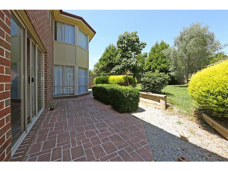 2 Greenhaven Court, Rowville VIC 3178