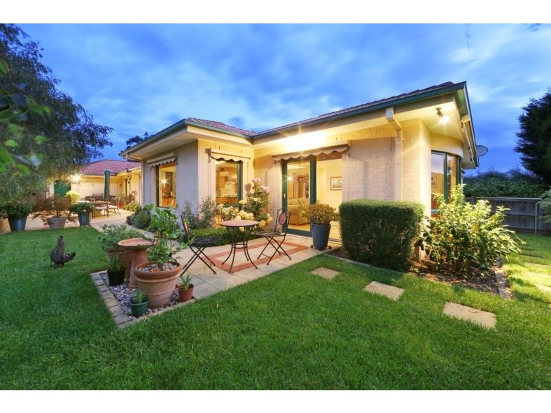 16 Kellbourne Drive, Rowville VIC 3178