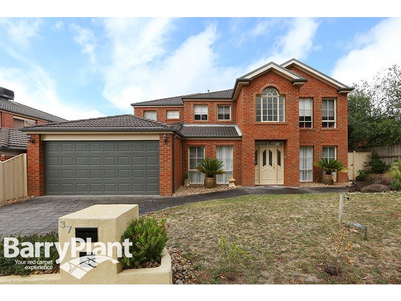 37 Sovereign Crest Boulevard, Rowville VIC 3178