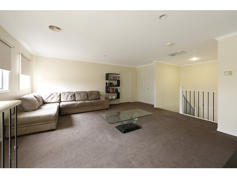 37 Sovereign Crest Boulevard, Rowville VIC 3178