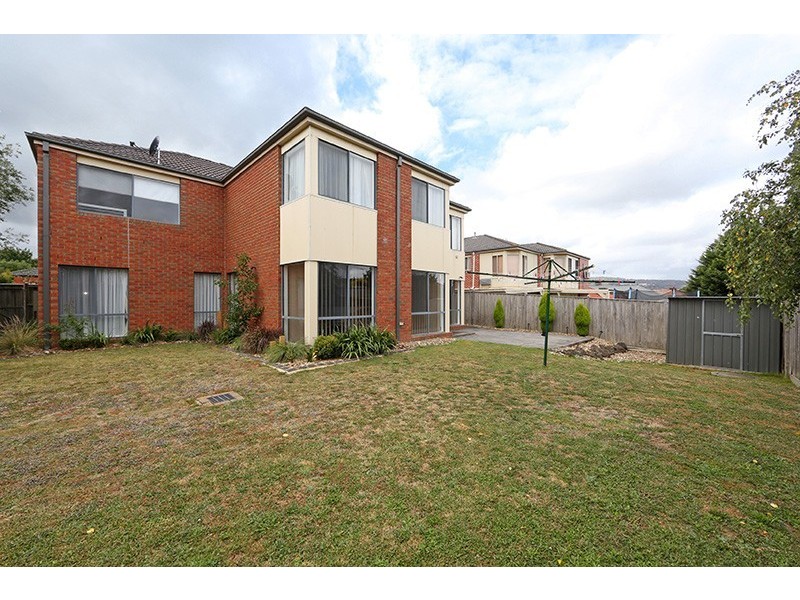 37 Sovereign Crest Boulevard, Rowville VIC 3178