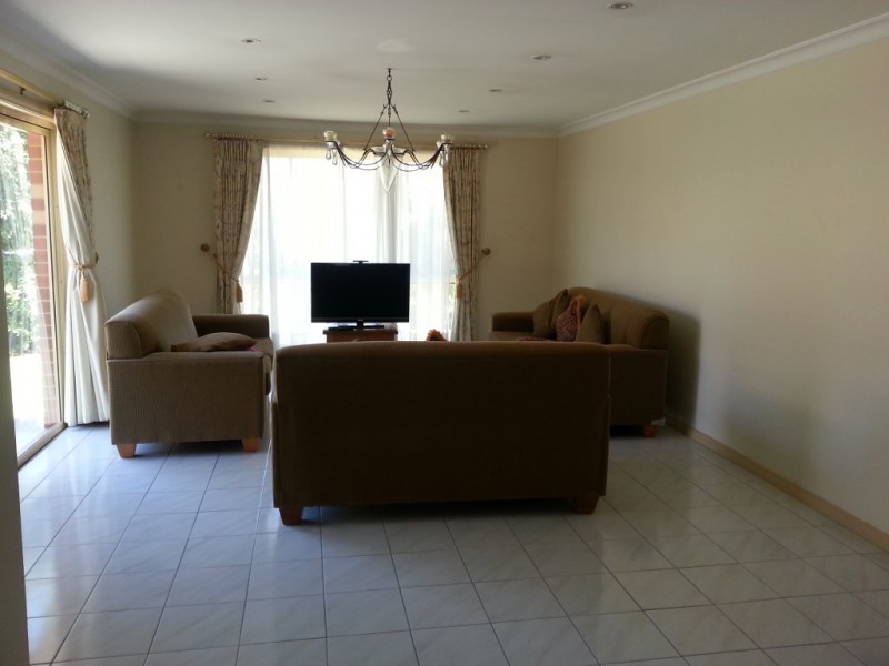 4 Yvette Drive, Rowville VIC 3178