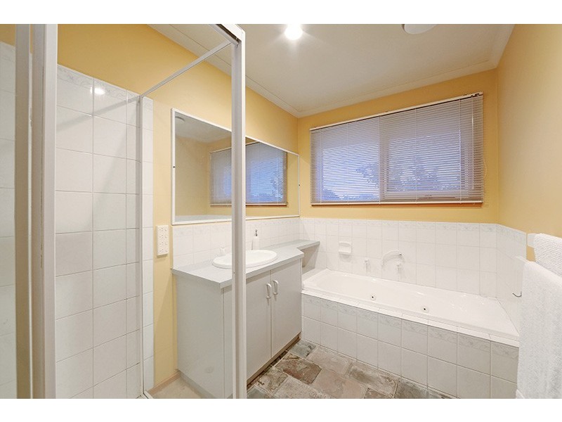 5 Clydebank Court, Rowville VIC 3178