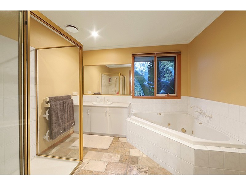 5 Clydebank Court, Rowville VIC 3178