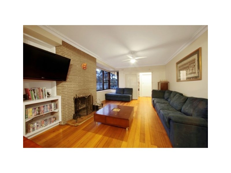 17 Aisbett Avenue, Wantirna South VIC 3152