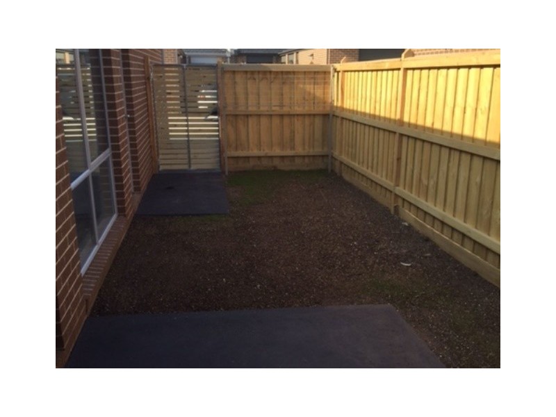 15 Avebury Place, Officer VIC 3809