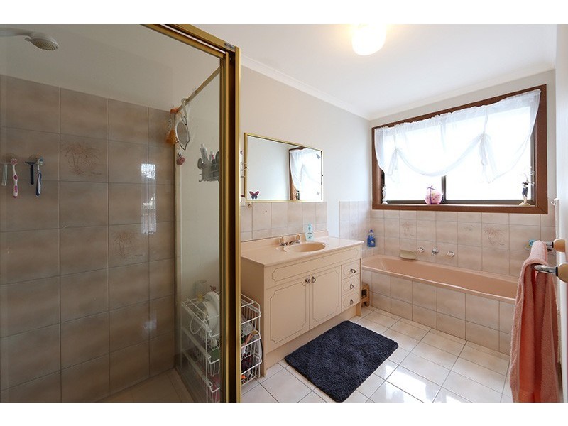 81 Balladonia Road, Rowville VIC 3178