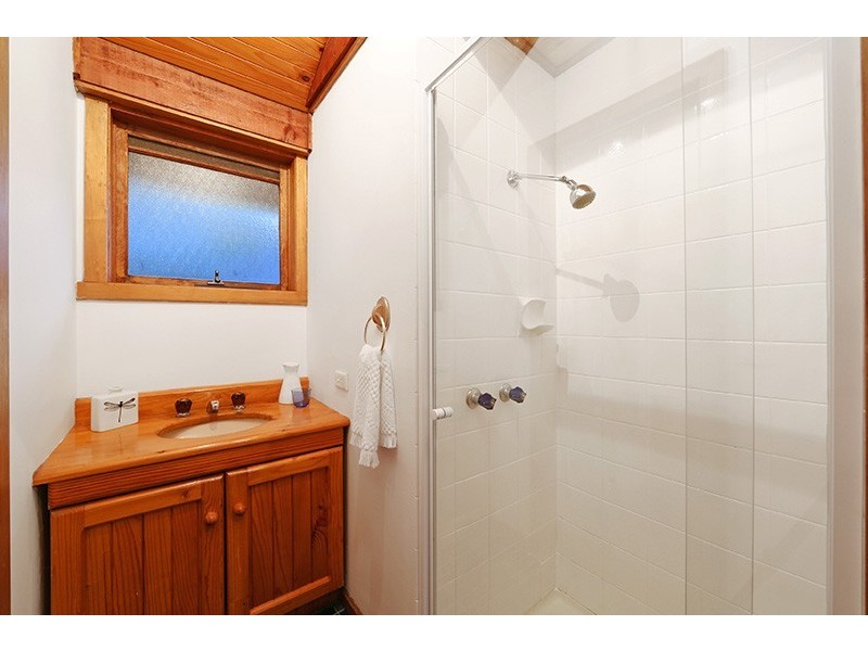 32 Crestdale Road, Wantirna VIC 3152