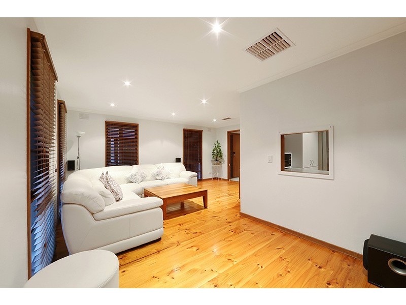 22 Murray Crescent, Rowville VIC 3178