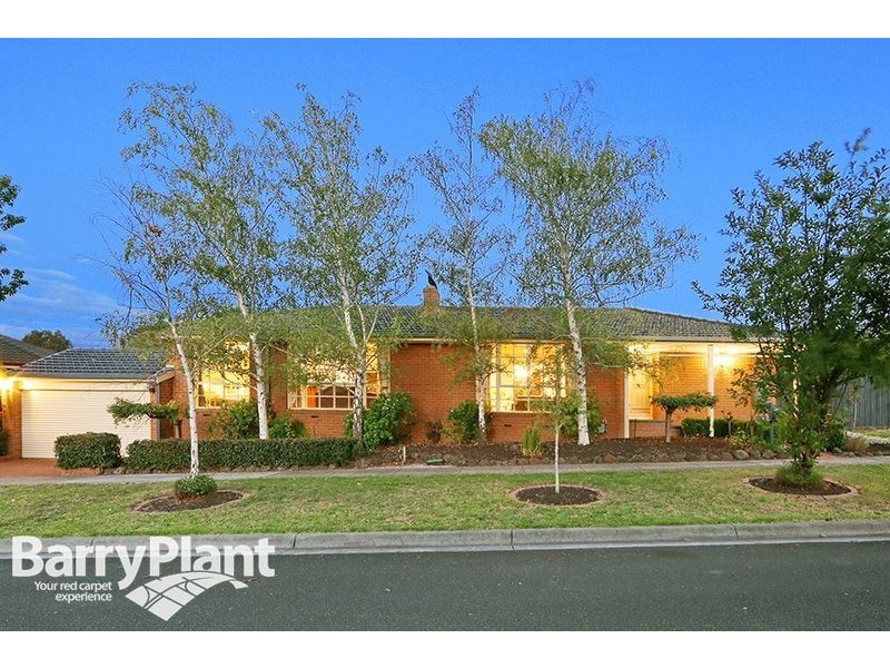 18 Salerno Way, Rowville VIC 3178